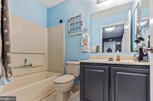 2405 Beacon Hl Dr, Erial NJ 08081-1106 exterior