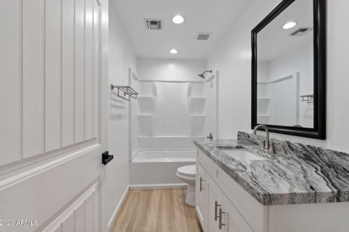 39068 15th Ave, Phoenix AZ 85086-7226 exterior