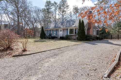 250 Candlewood Dr, Eastham MA 02642-2288 exterior