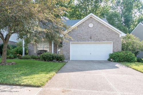 11820 Oak Bay Dr, Louisville, KY 40245-6464