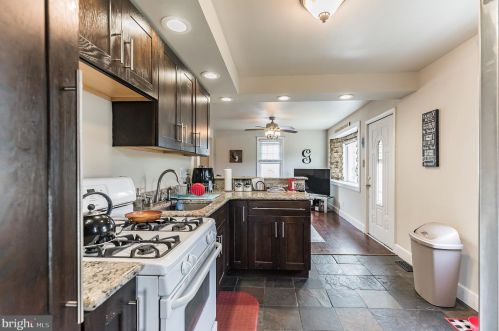 152 Spruce Ave, West Deptford NJ 08093-1118 exterior