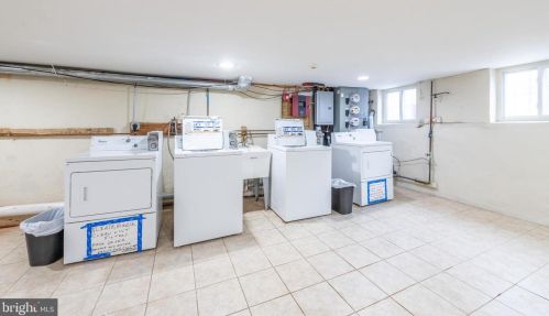 1416 15 St, Philadelphia PA 19121-4308 exterior