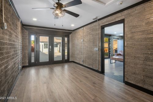 1413 Edgemont Ave, Phoenix AZ 85035-1809 exterior