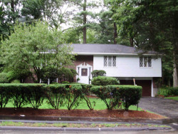 66 Concord St, Newton, MA 02462-1004