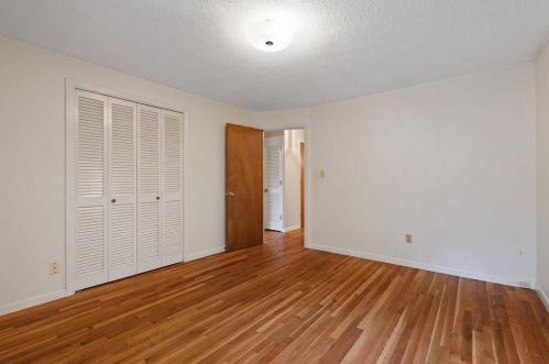 30 Duxbury Dr, Holden MA 01520-1643 exterior