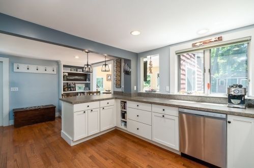 63 Curtis St, Rockport MA 01966-1237 exterior