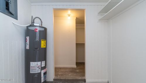 2136 Bethany Home Rd, Phoenix AZ 85015-1938 exterior