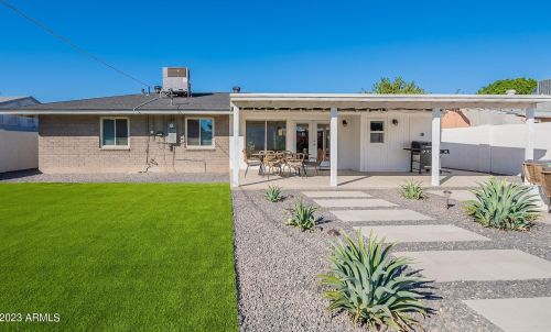 4635 Almeria Rd, Phoenix, AZ 85008-4139