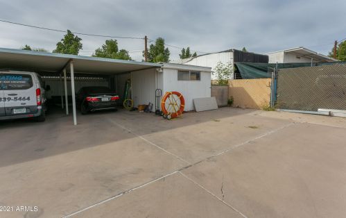 2102 Fairmount Ave, Phoenix AZ 85015-5306 exterior