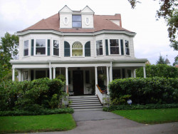 343 Otis St, Newton, MA 02465-2533