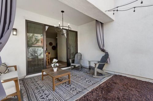 3130 Beryl Ave, Phoenix AZ  85028-3806 exterior