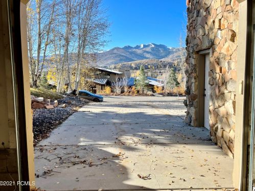 3008 Wedge Cir, Park City UT 84098-5894 exterior