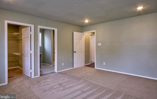 1875 Asbury Ave, West Deptford NJ  08096-4311 exterior