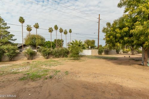 5061 Avalon Dr, Phoenix AZ 85015-5684 exterior