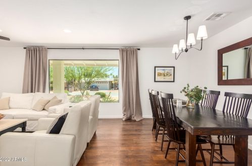 10808 43rd St, Phoenix AZ 85050-3342 exterior