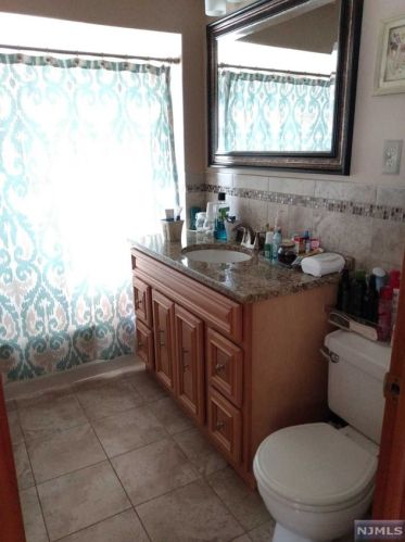 57 New Lawn Ave, Kearny NJ 07032-2207 exterior