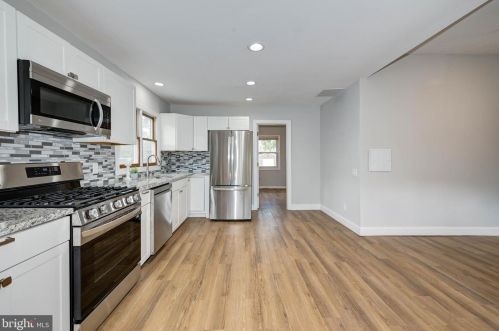 213 Florence Ave, West Deptford NJ  08093-2025 exterior