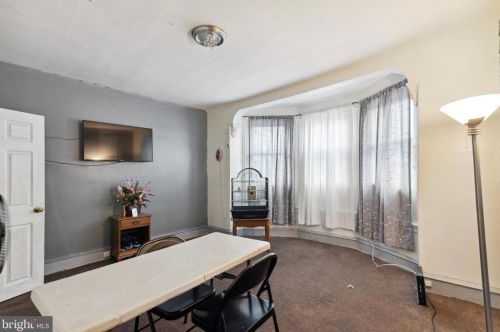 4265 6 St, Philadelphia PA 19140-2313 exterior