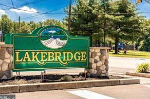 40 Lakebridge Dr, West Deptford NJ 08096-6718 exterior