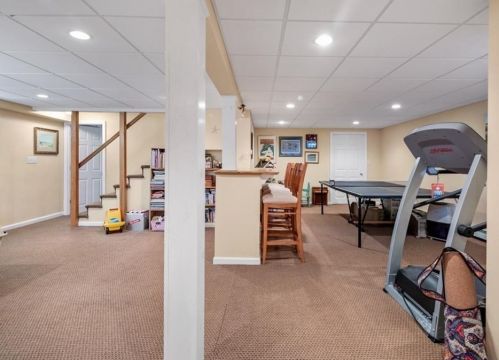 21 Franklin Rodgers Rd, Hingham MA 02043-2665 exterior