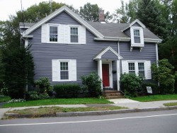 1238 Beacon St, Newton, MA 02468-1717