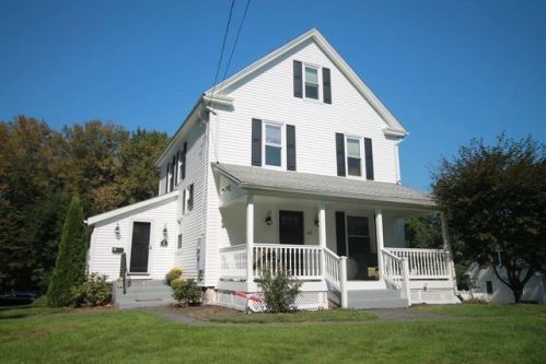 64 Federal St, Agawam, MA 01001-1704