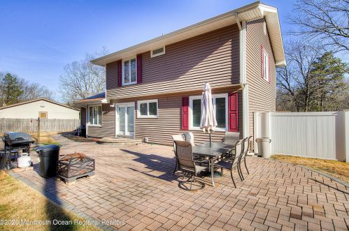 82 Buckingham Dr, Jackson Twp NJ 08527-2640 exterior