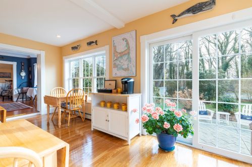 407 Old Harbor Rd, Chatham MA 02633-2375 exterior