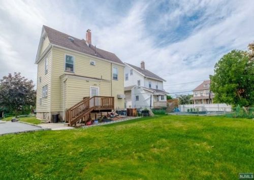 61 Grand Pl, Kearny NJ  07032-1842 exterior