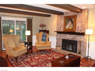 605 Lindford Dr, Cleveland OH  44140-1975 exterior