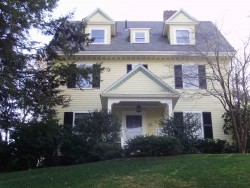 96 Shornecliffe Rd, Newton, MA 02458-2421