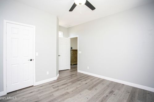 35318 31st Dr, Phoenix AZ  85086-2127 exterior