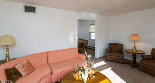 58 Mary St, Belleville NJ  07109-2364 exterior