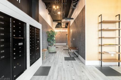 300 Hoyt St, Kearny NJ  07032-3910 exterior