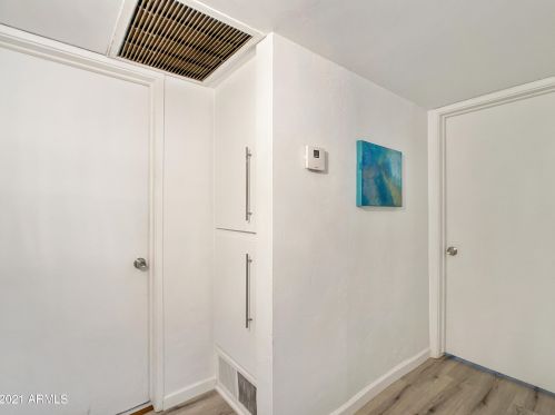 2725 Alice Ave, Phoenix AZ 85021-4112 exterior