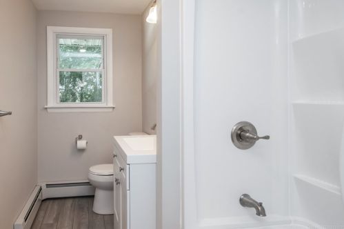 65 Flagg St, Worcester MA  01602-1452 exterior