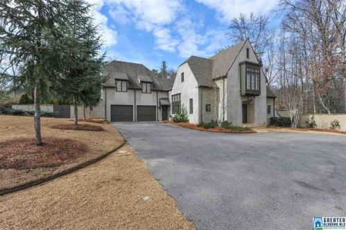 2762 Rocky Ridge Rd, Birmingham, AL 35243-2049
