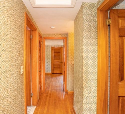 83 Country Way, Taunton MA 02780-1201 exterior