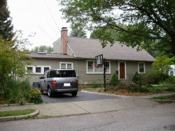 51 Albert Rd, Newton, MA 02466-1302