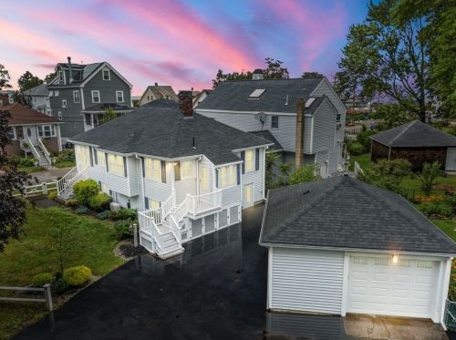 67 Watkins St, Quincy, MA 02170-3120