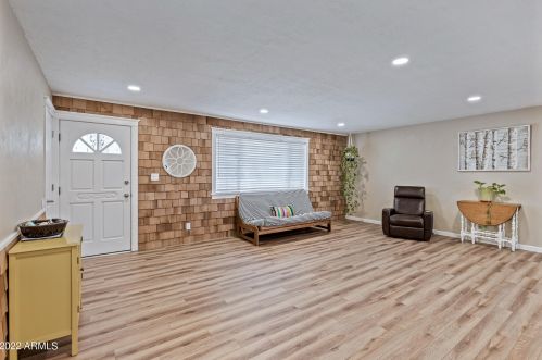 16801 43rd St, Phoenix AZ 85032-3319 exterior