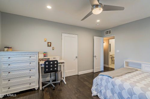 5136 2nd St, Phoenix AZ 85086-3406 exterior