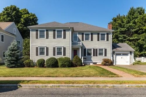 101 Bird St, Needham, MA 02492-4357