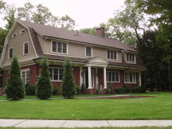 145 Collins Rd, Newton, MA 02468-2211