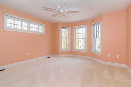 9 Preston Sq, Quincy MA 02171-3130 exterior