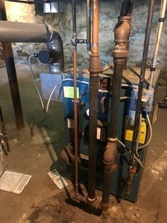 39 Woodford St, Worcester MA  01604-5424 exterior