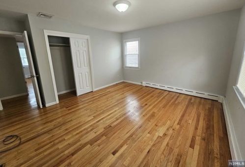 64 Mary St, Belleville NJ  07109-2363 exterior