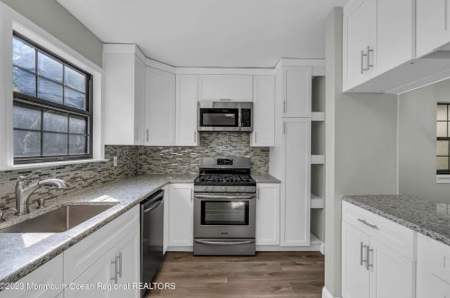 805 Bluebell Dr, Jackson Twp NJ 08527-4116 exterior