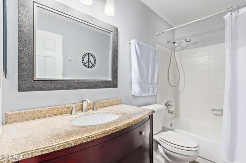 13639 42 Pl, Phoenix AZ 85032-2231 exterior