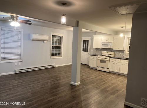 5 Bailey Ct, Jackson Twp NJ 08527-4459 exterior